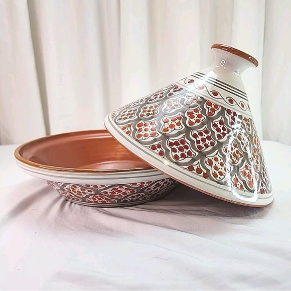 Williams Sonoma Engage Tunusian Hand Painted Tagine Utilitarian Decor Cooking - Picture 8 of 10